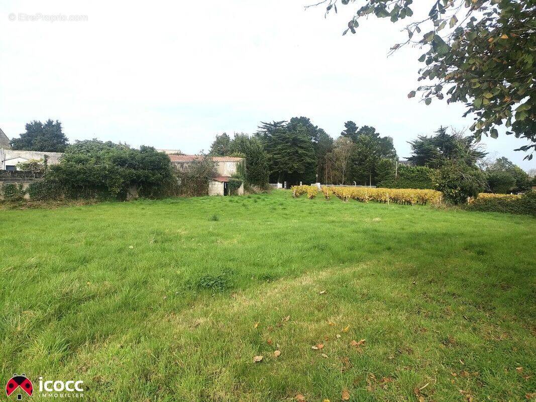 Terrain à ROSNAY
