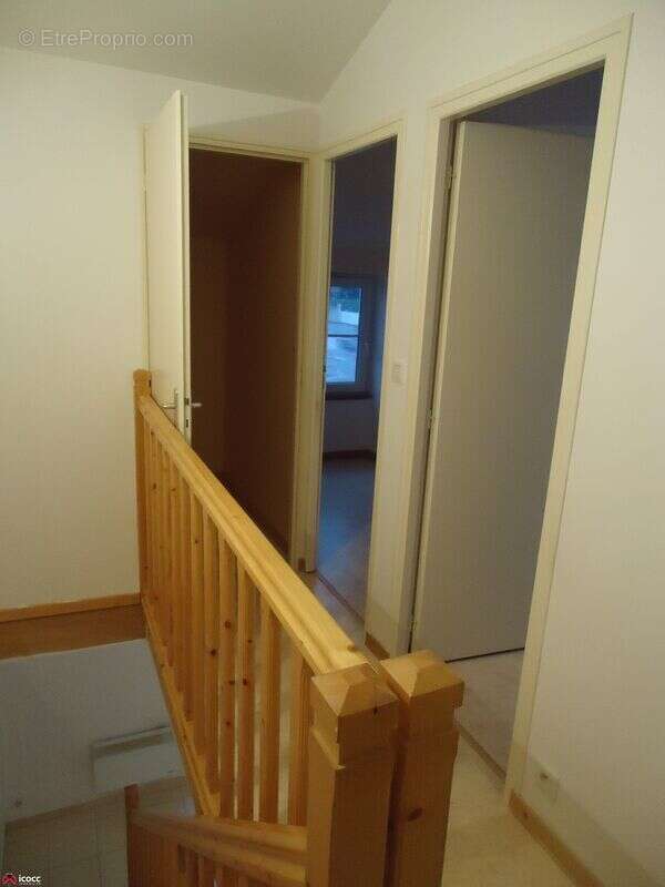 Maison à SAINTE-GEMME-LA-PLAINE