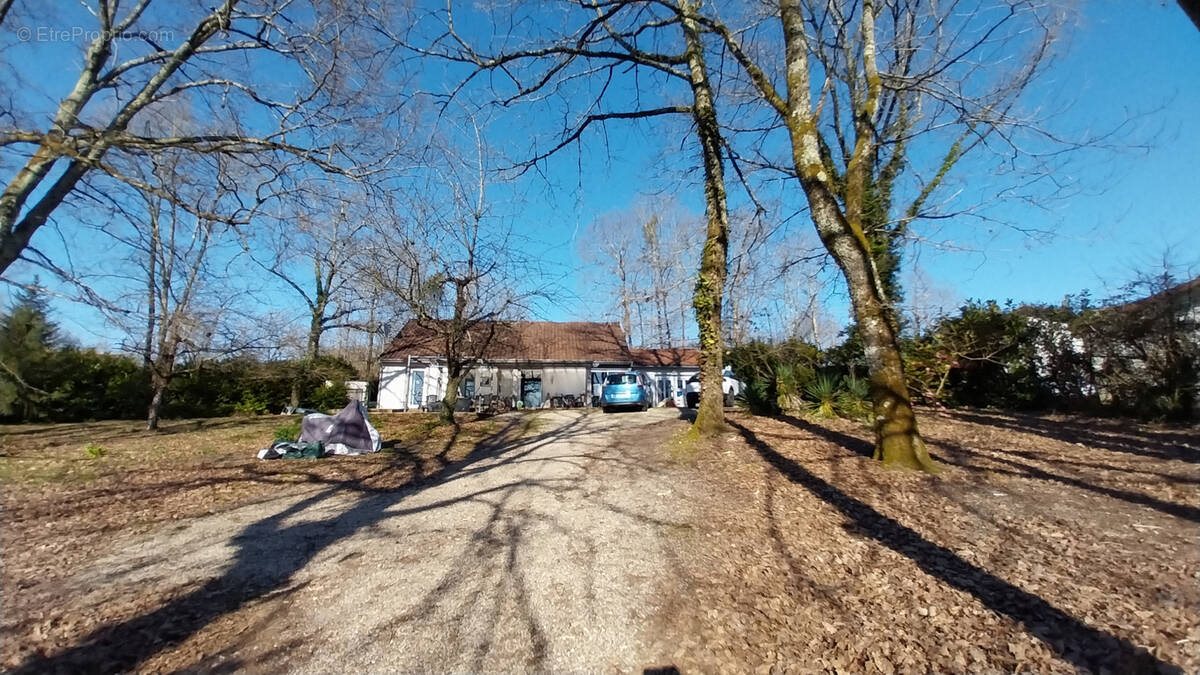 Maison à CHANCELADE