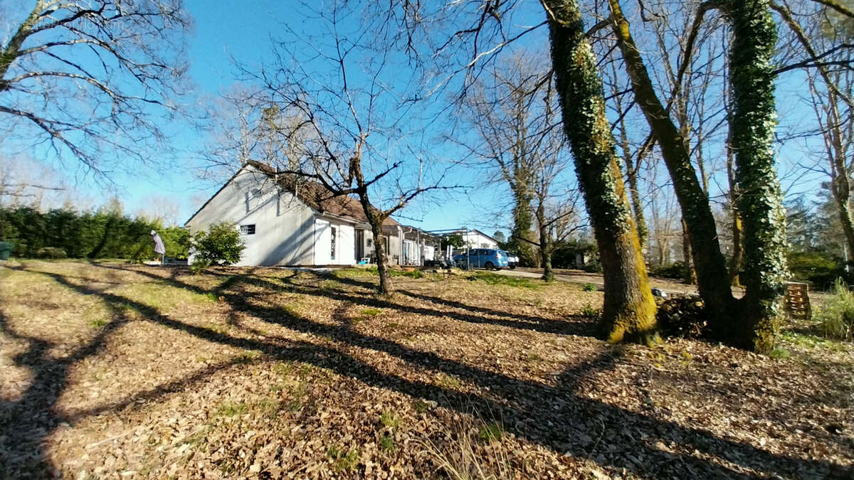 Maison à CHANCELADE