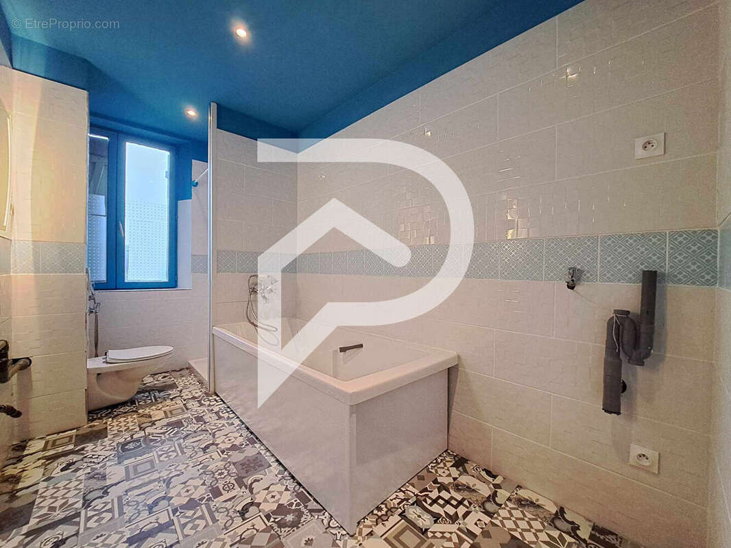 Maison à ONS-EN-BRAY