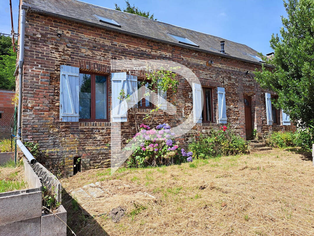 Maison à ONS-EN-BRAY