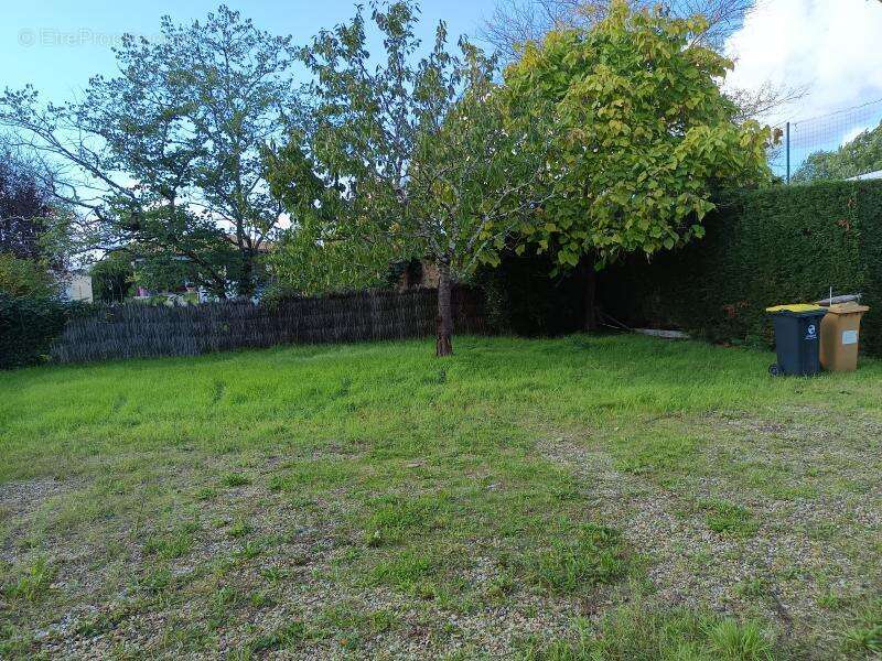 Maison à SAINT-SEURIN-SUR-L'ISLE