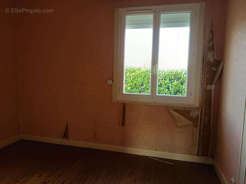 Maison à SAINT-SEURIN-SUR-L'ISLE