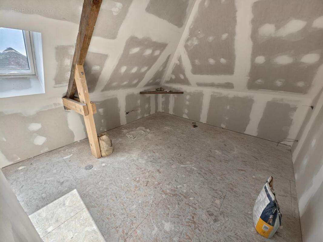 Appartement à CAILLOUET-ORGEVILLE