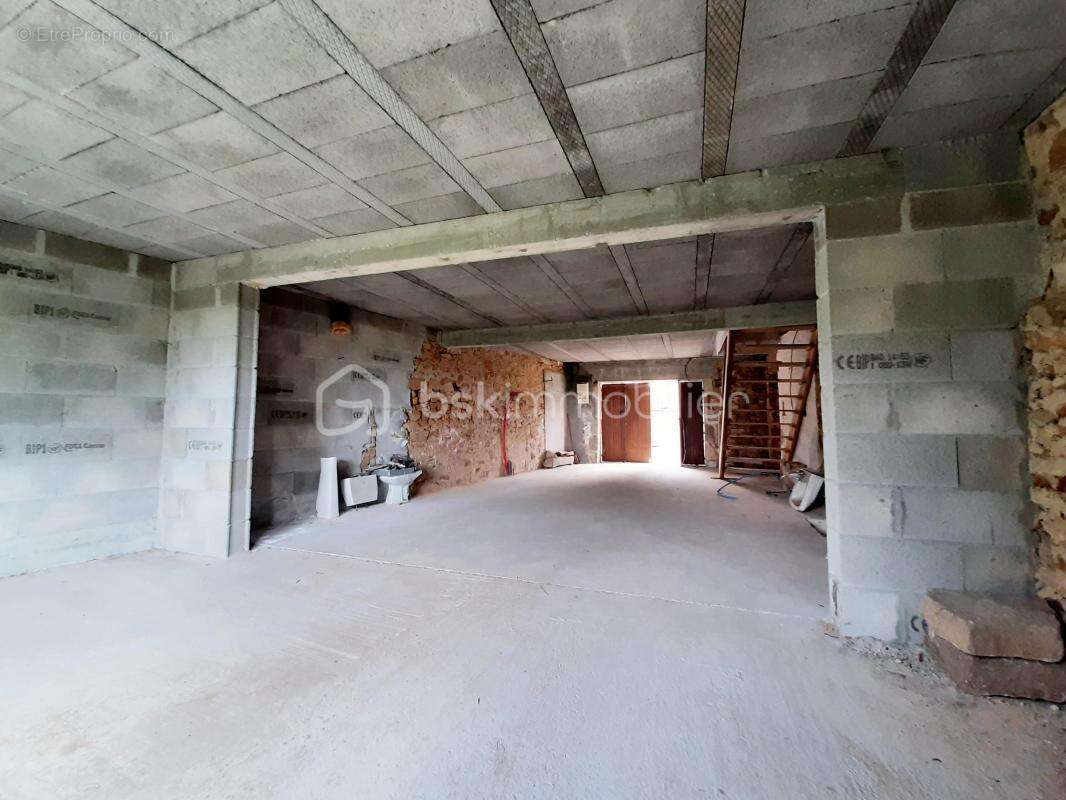 Maison à SAINT-CHRISTOPHE