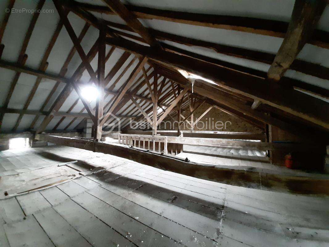 Maison à SAINT-CHRISTOPHE