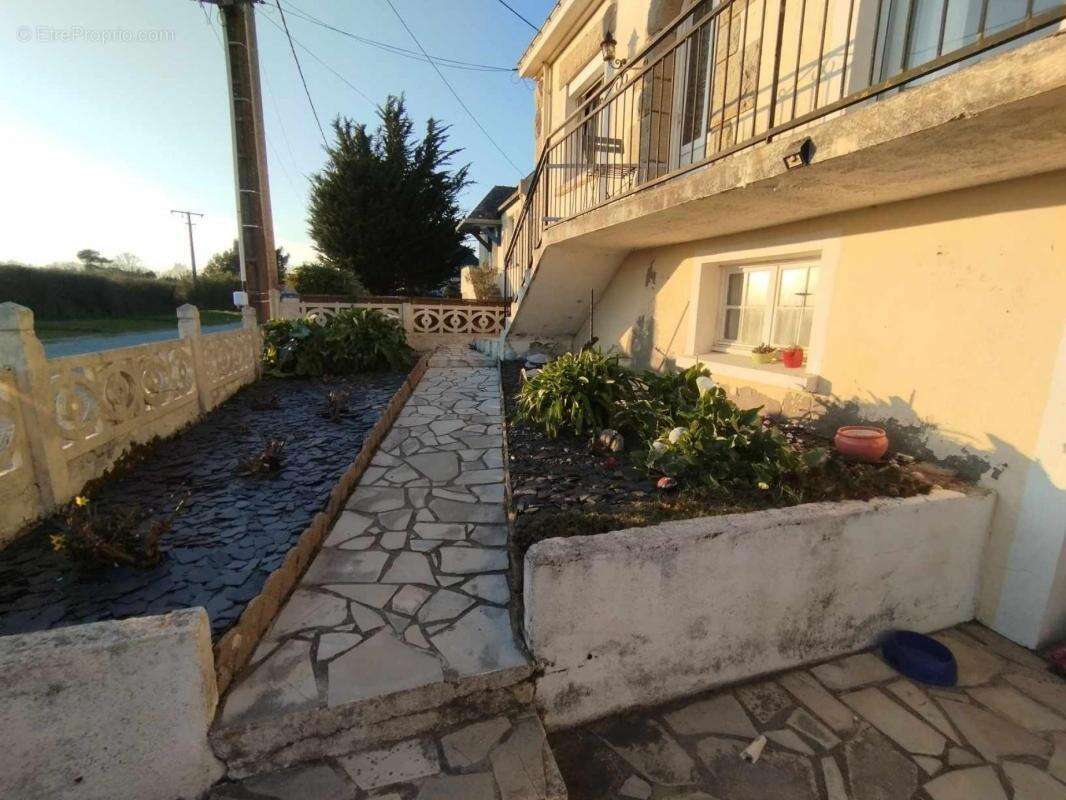 Maison à LE TOUR-DU-PARC