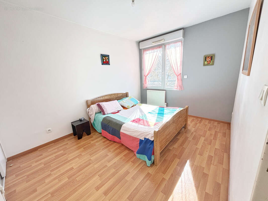 Appartement à SAINT-FONS