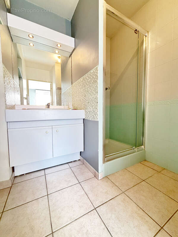 Appartement à SAINT-FONS