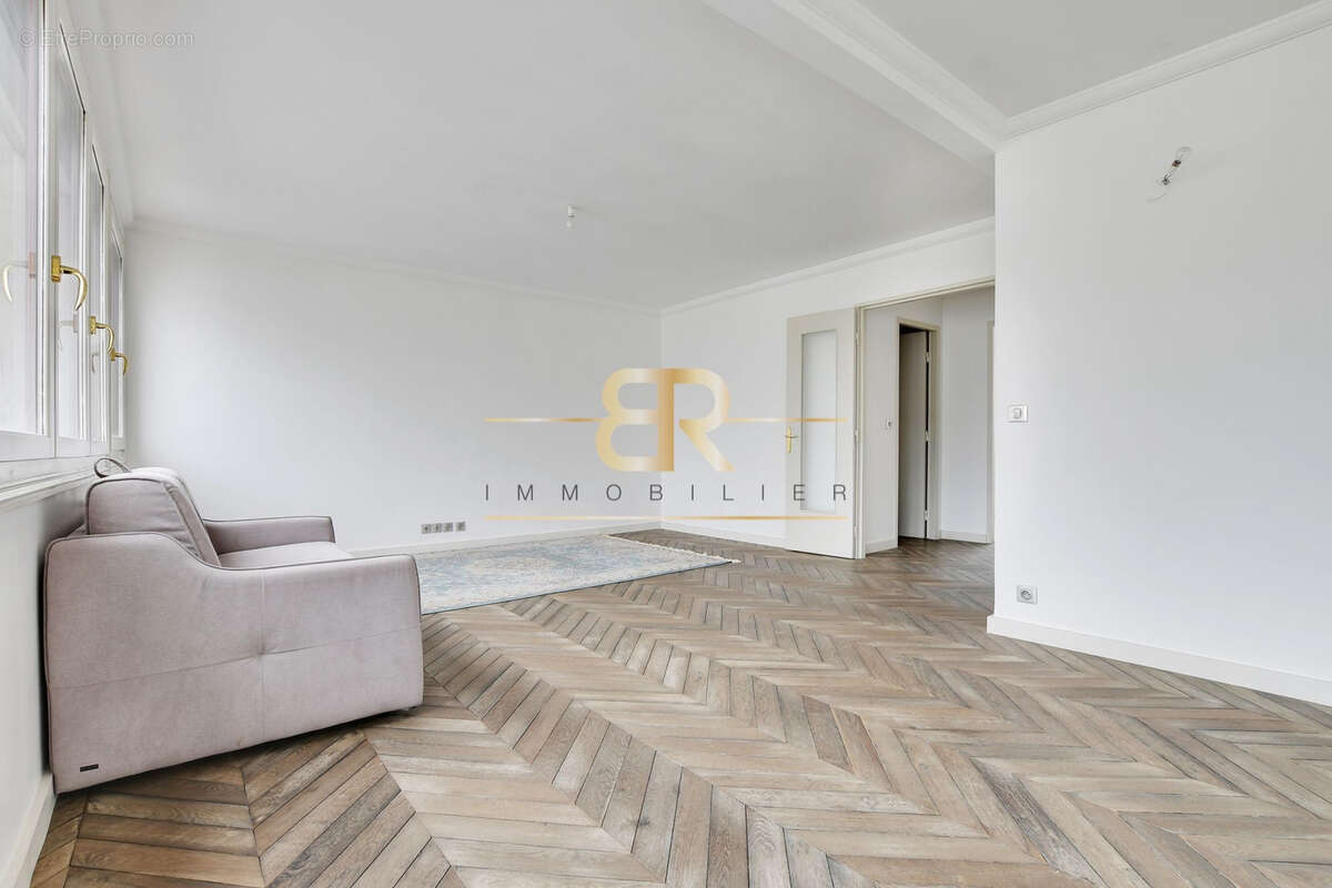 Appartement à PARIS-19E