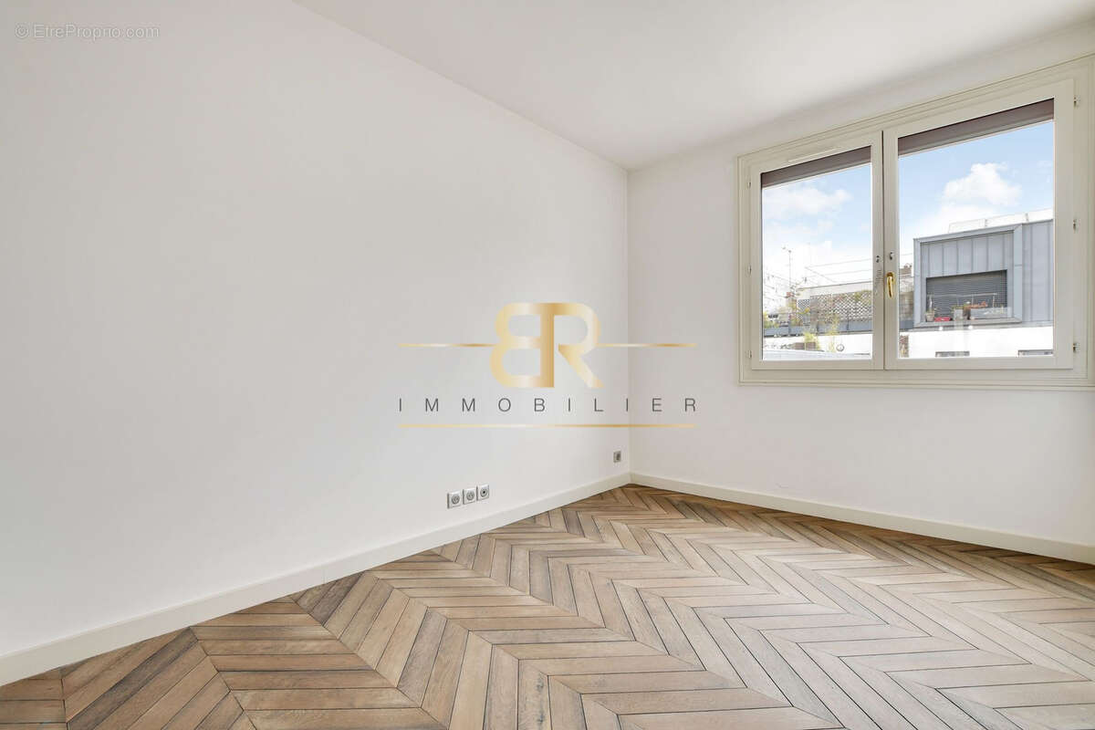 Appartement à PARIS-19E