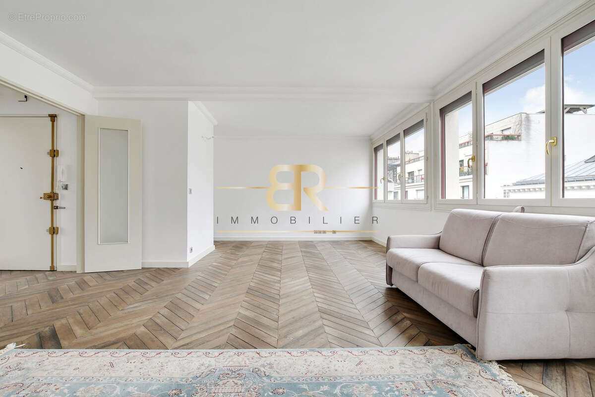 Appartement à PARIS-19E