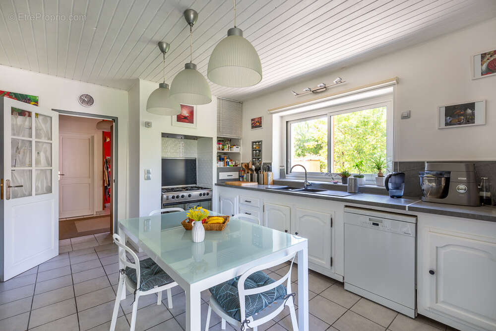 Maison à SAINT-DIDIER-DE-LA-TOUR