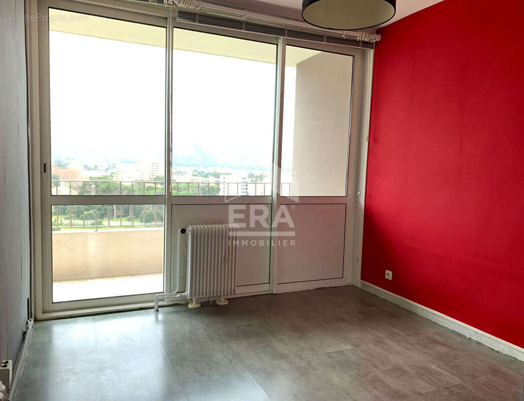 Appartement à MARSEILLE-9E
