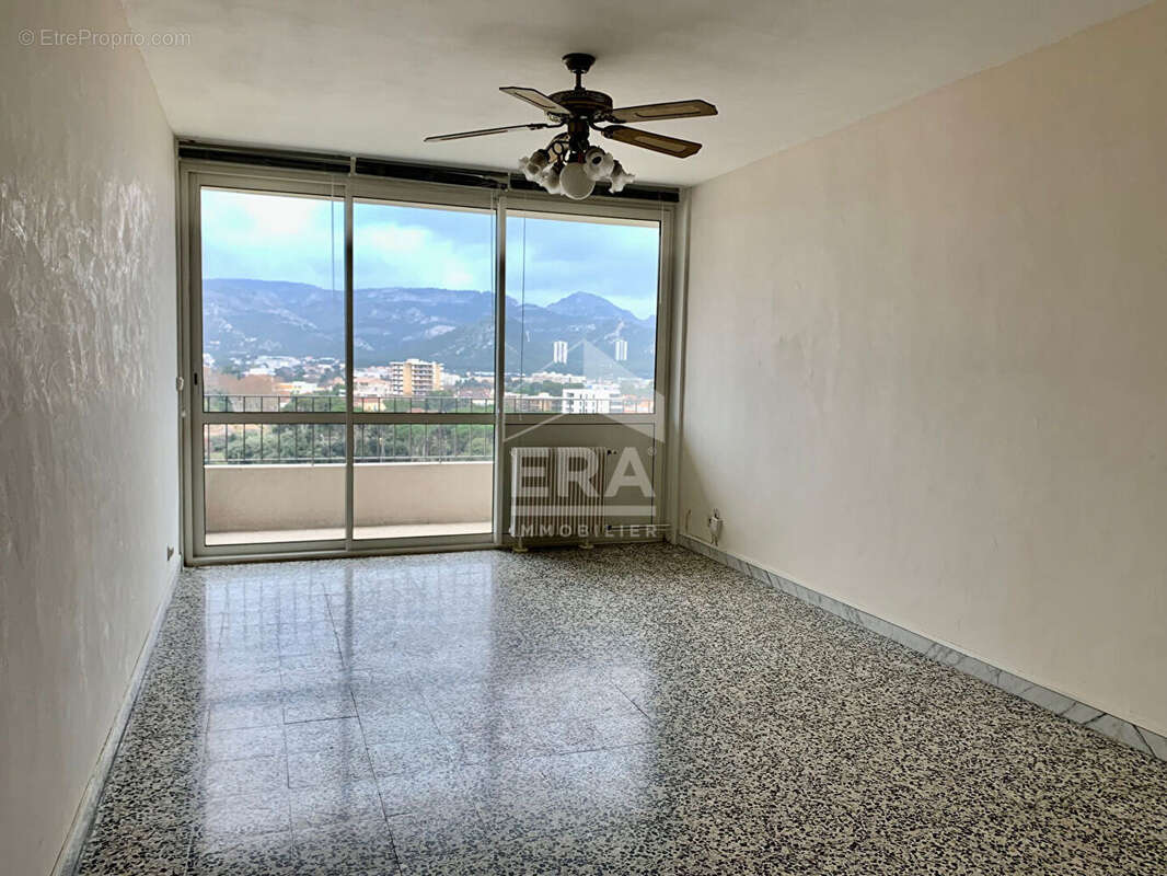 Appartement à MARSEILLE-9E