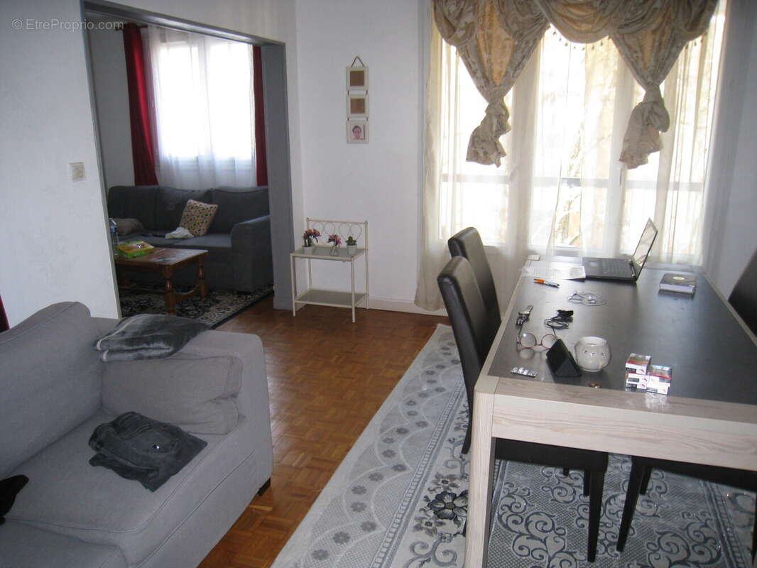 Appartement à CHARLEVILLE-MEZIERES
