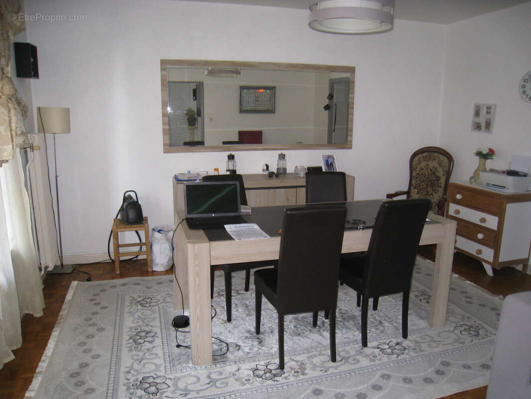 Appartement à CHARLEVILLE-MEZIERES