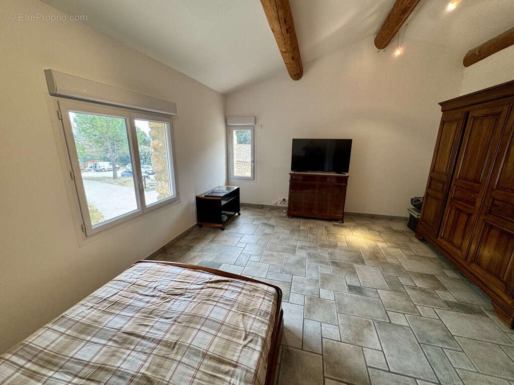 Maison à LA BAUME-DE-TRANSIT