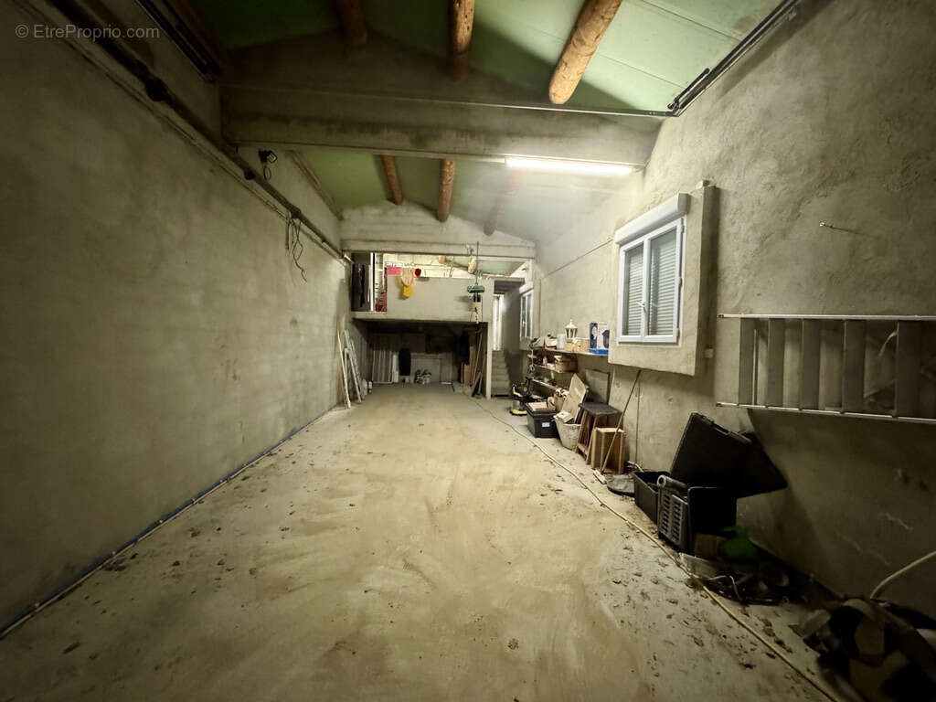 Maison à LA BAUME-DE-TRANSIT