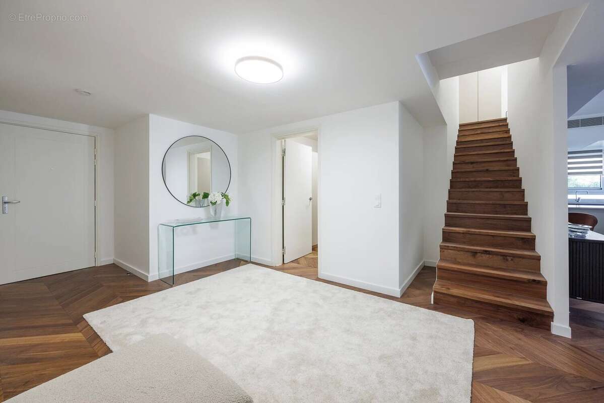 Appartement à ROQUEBRUNE-CAP-MARTIN