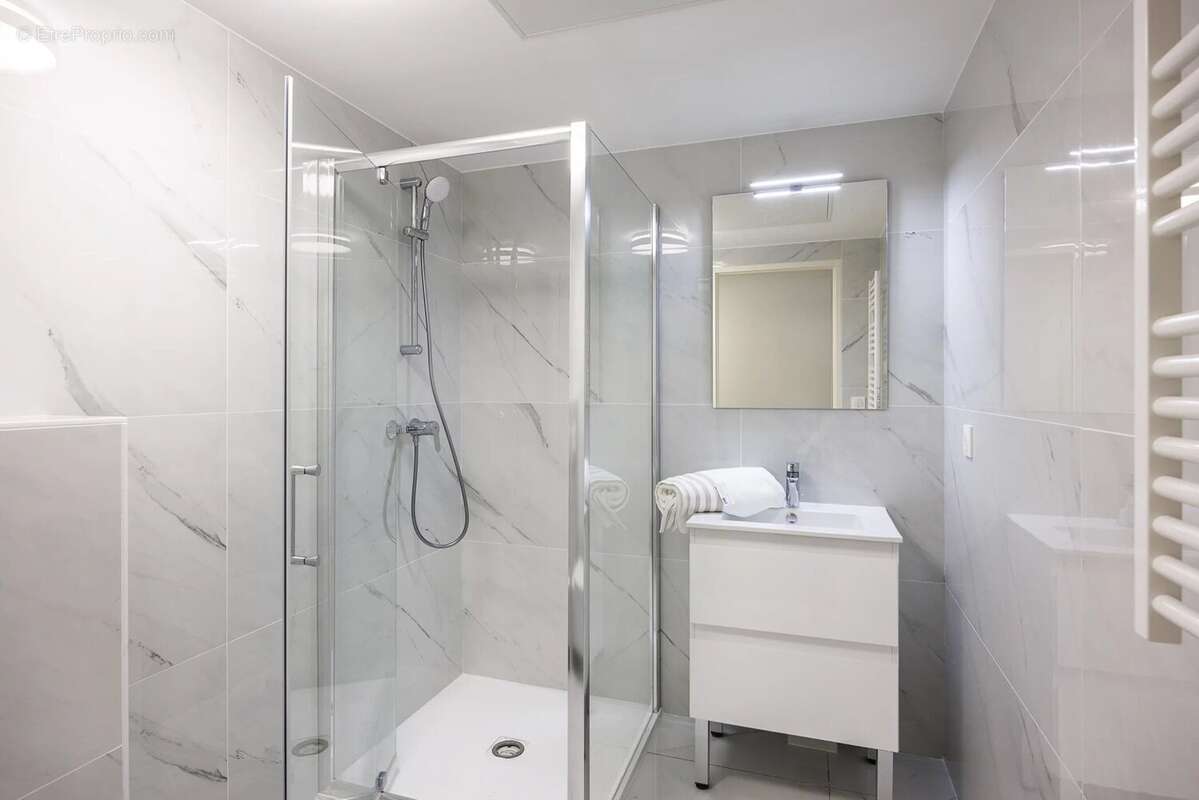 Appartement à ROQUEBRUNE-CAP-MARTIN