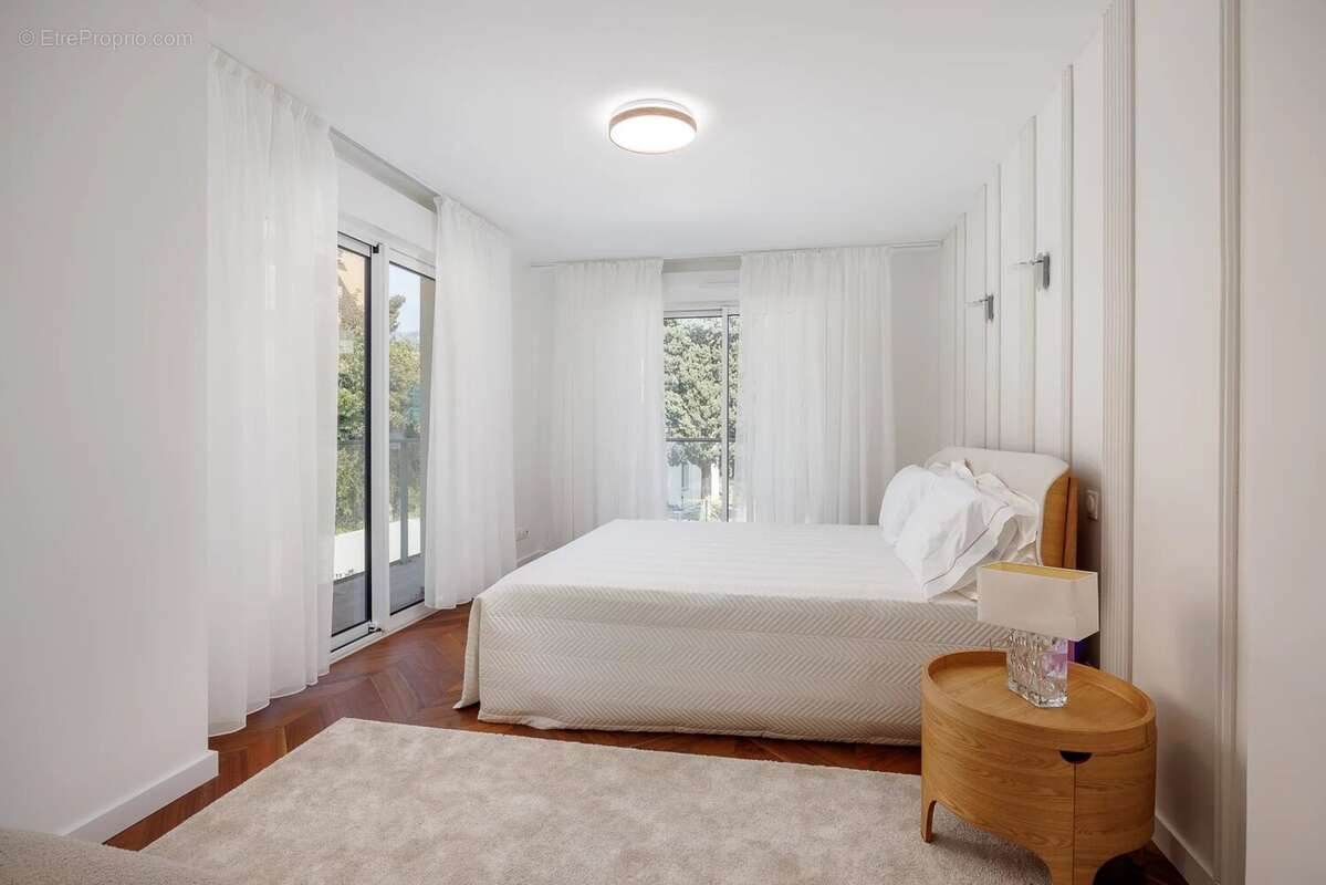 Appartement à ROQUEBRUNE-CAP-MARTIN