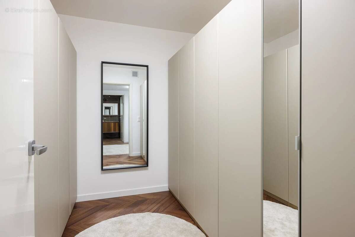 Appartement à ROQUEBRUNE-CAP-MARTIN