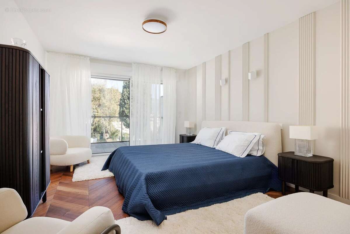 Appartement à ROQUEBRUNE-CAP-MARTIN