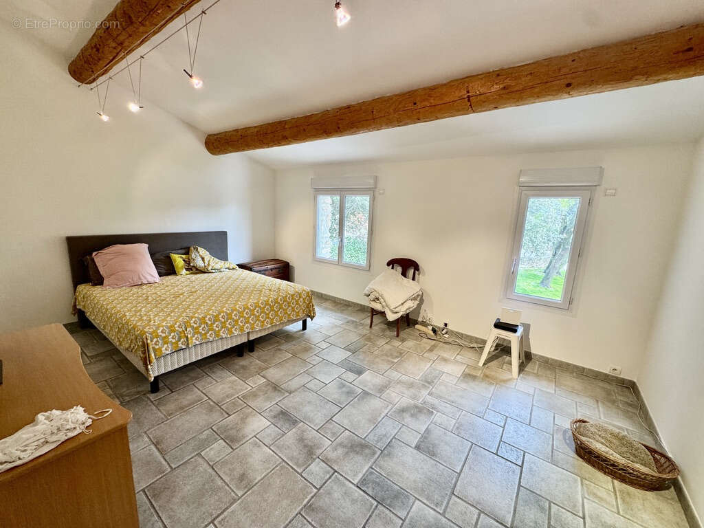 Maison à LA BAUME-DE-TRANSIT