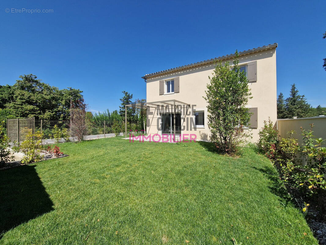 Maison à SAUMANE-DE-VAUCLUSE