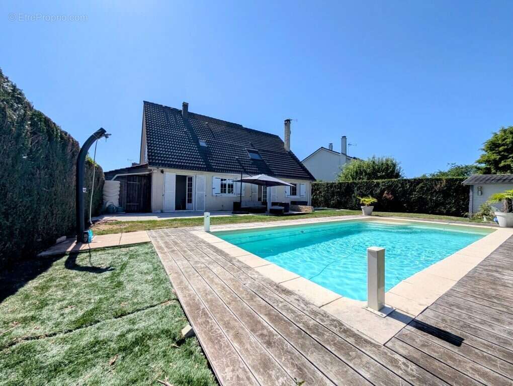 Maison à ARC-SUR-TILLE