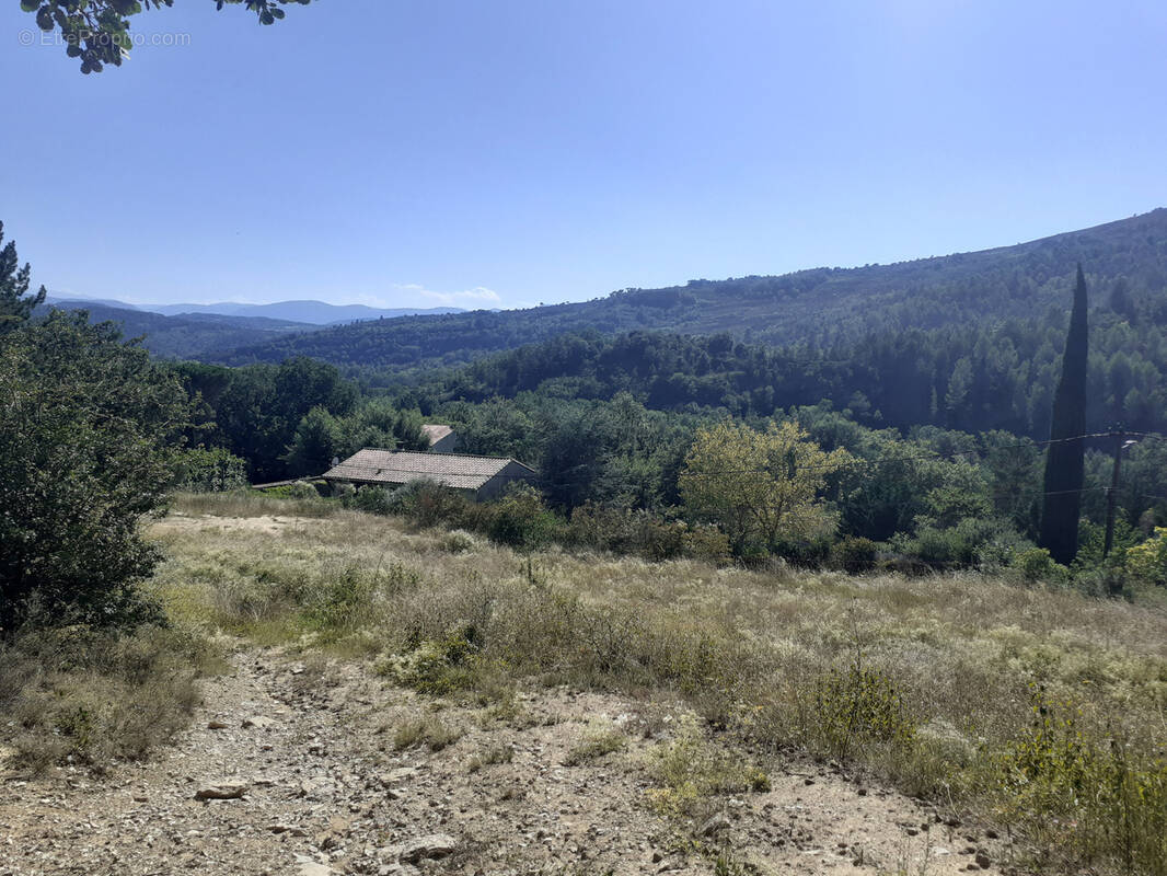 Terrain à COUIZA