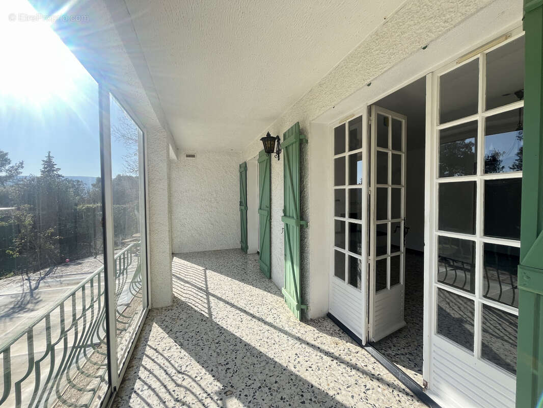 Maison à SAINT-MAXIMIN-LA-SAINTE-BAUME