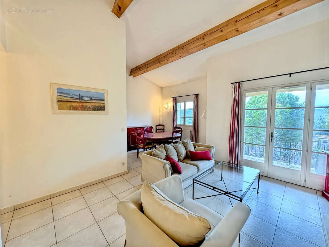 Appartement à LA MOTTE