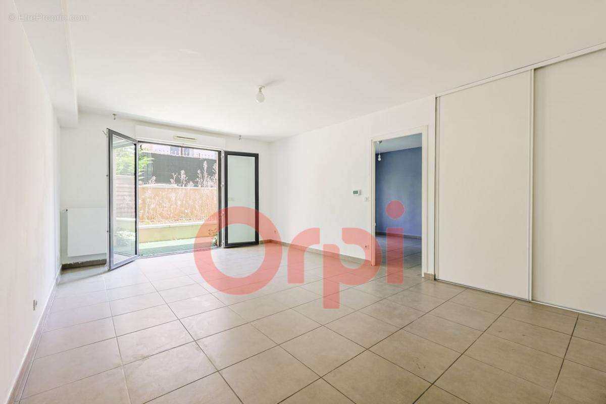 Appartement à NEUILLY-PLAISANCE