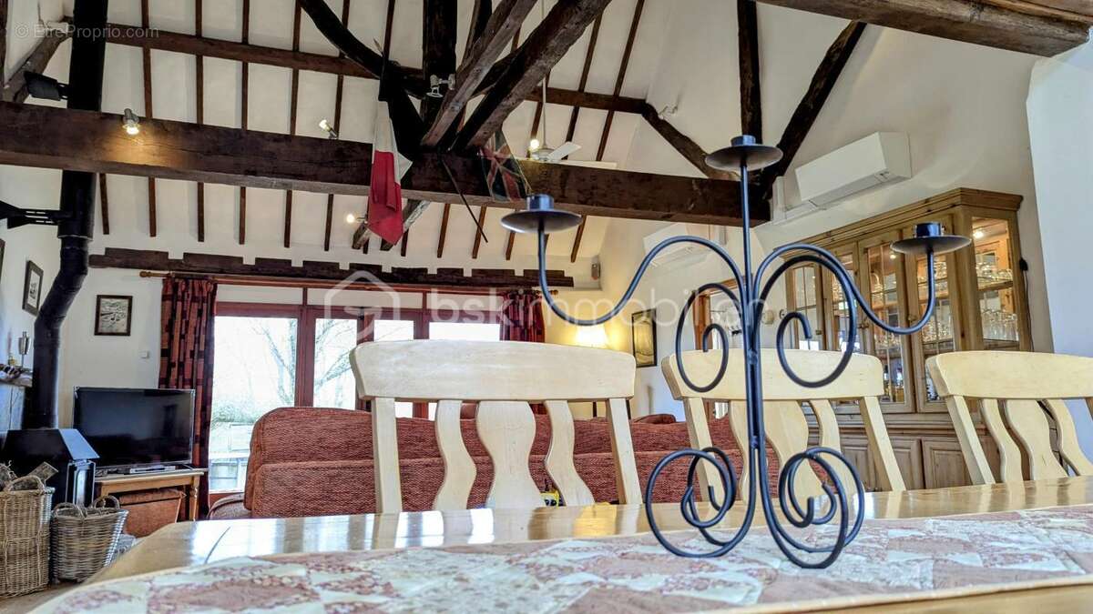 Maison à HUCQUELIERS