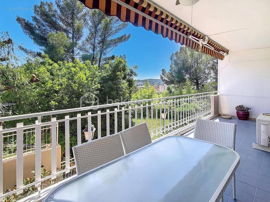 Appartement à LE CANNET