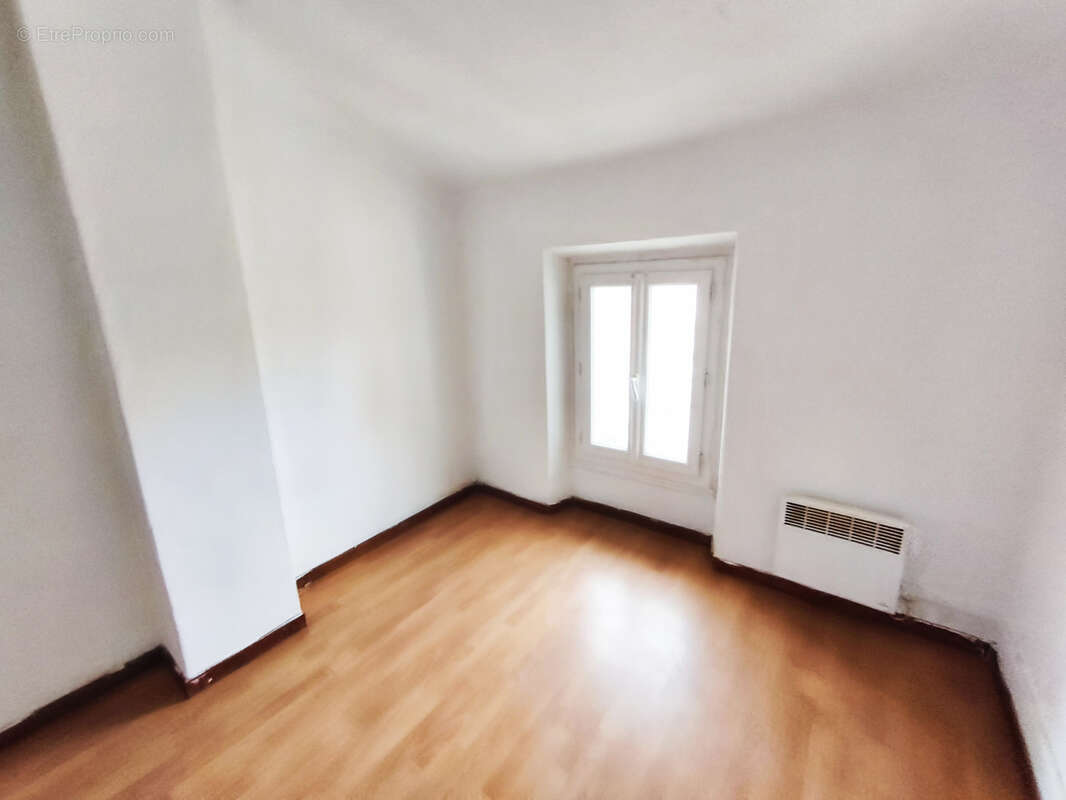 Appartement à SAINT-GENIS-DES-FONTAINES