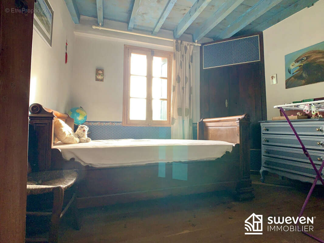 Maison à COUSTOUGES