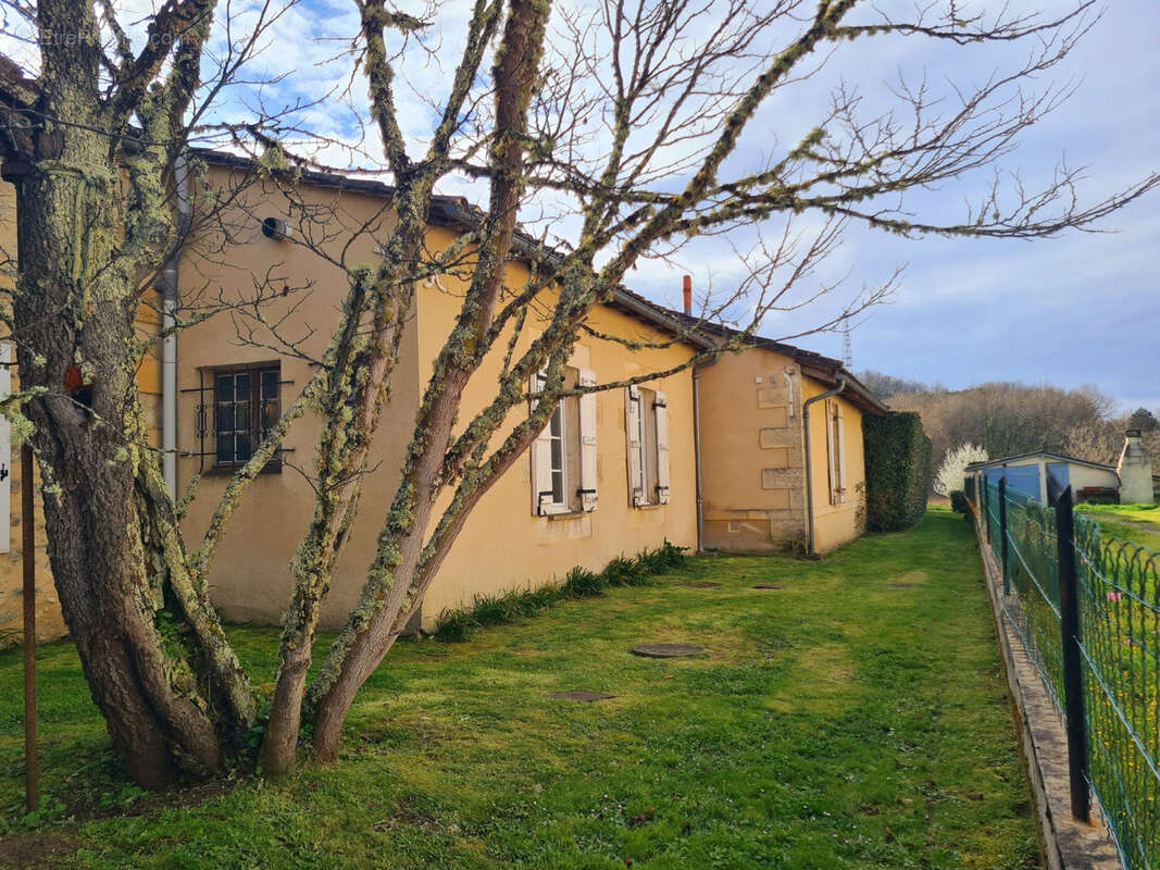 Maison à PUYNORMAND