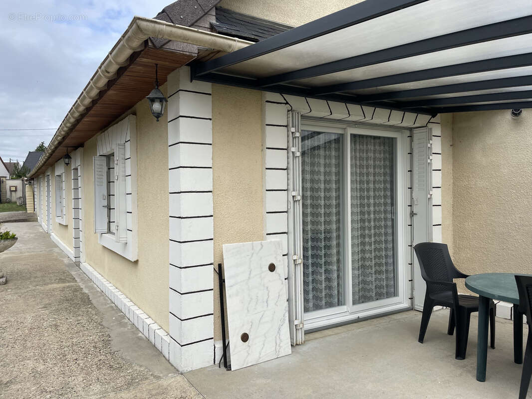 Maison à SAINTE-GENEVIEVE