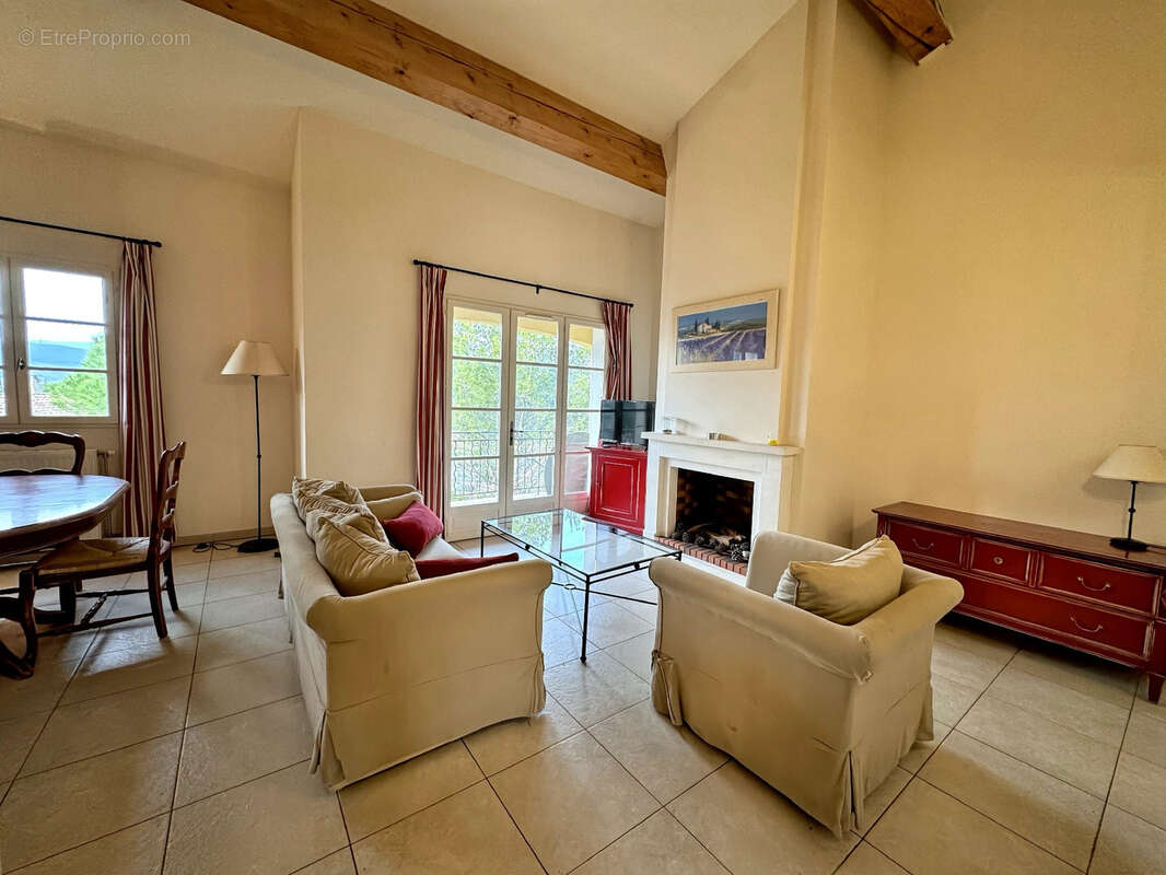 Appartement à LA MOTTE