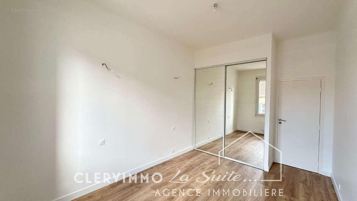 Appartement à MARSEILLE-4E