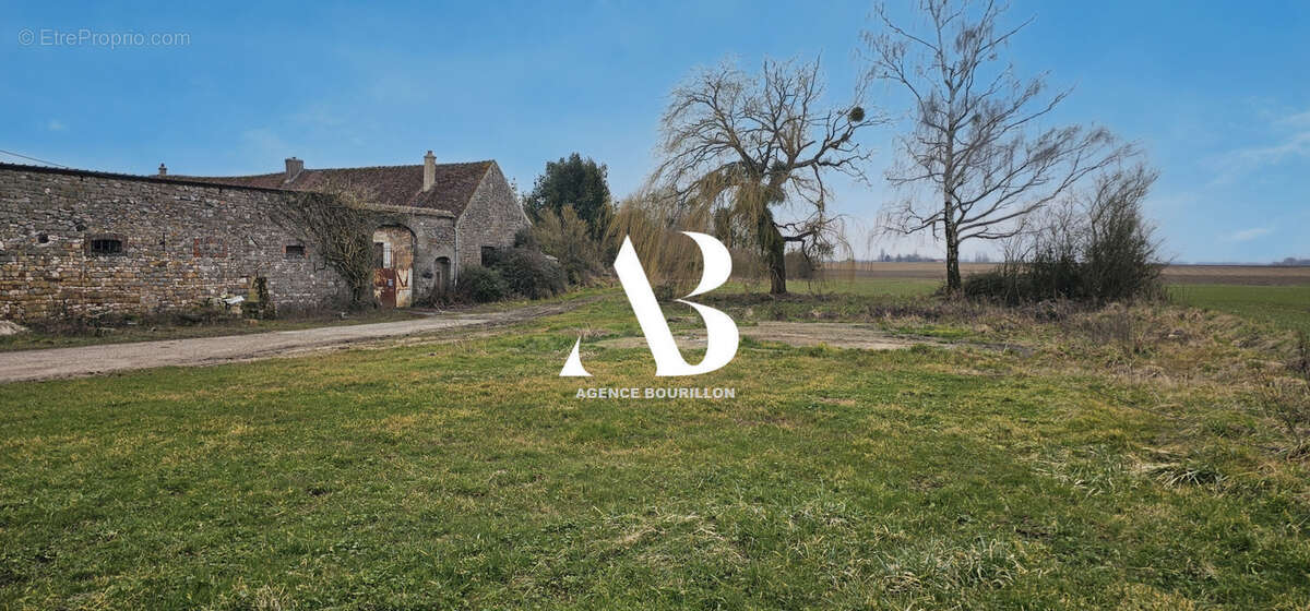 Terrain à VANVILLE