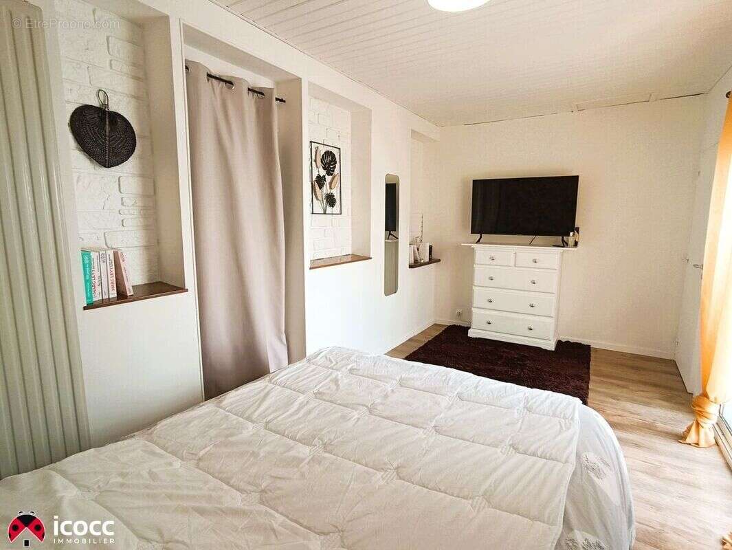 Maison à NIEUL-LE-DOLENT