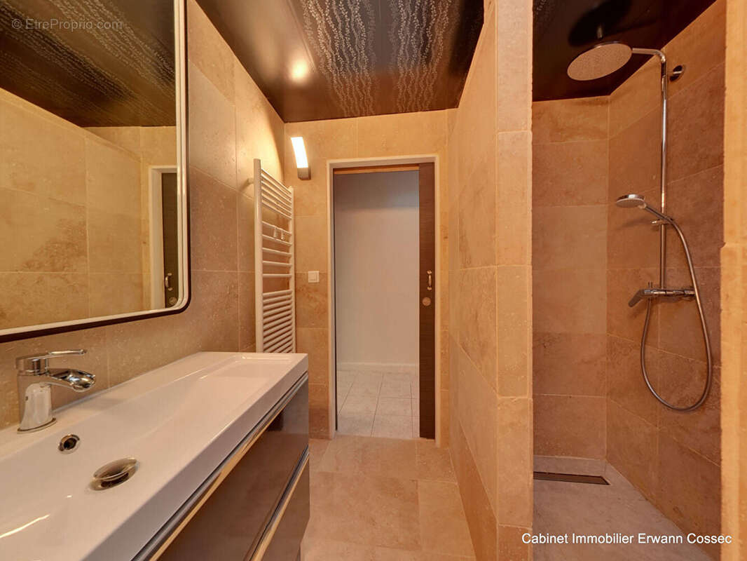 Maison à TREFFIAGAT