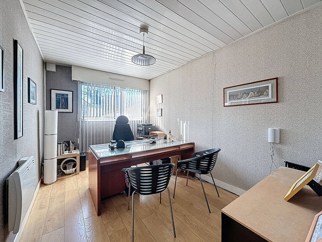 Commerce à THORIGNY-SUR-MARNE