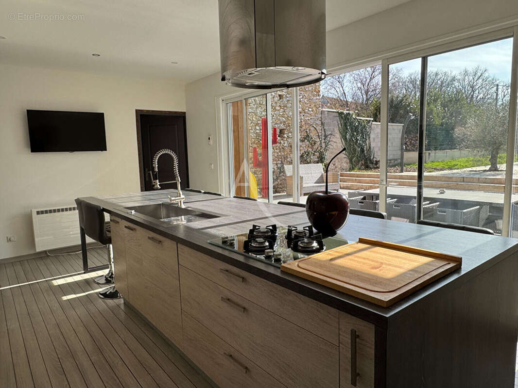 Maison à DUN-LE-POELIER