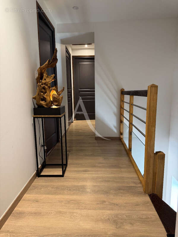 Maison à DUN-LE-POELIER